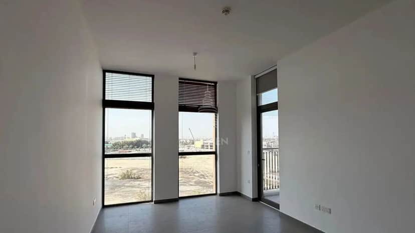 2-bedroom freehold apartment in Mudon — photo 2 of 4