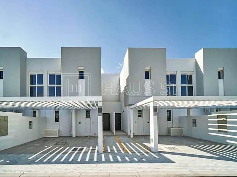 3-bedroom freehold villa in Mudon — photo 1 of 4