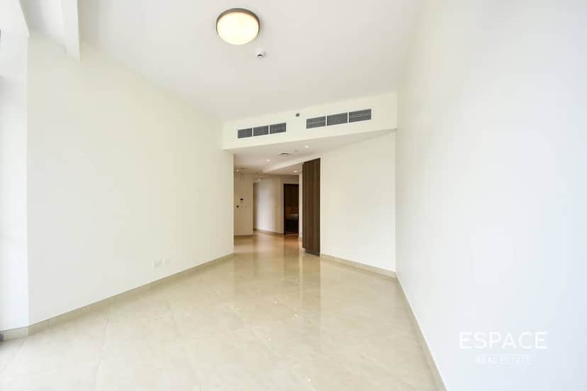 2-bedroom freehold apartment in Downtown Dubai — photo 2 of 5