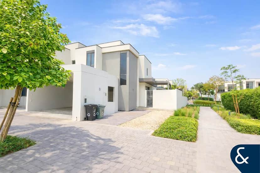 4-bedroom freehold villa in Dubai Hills Estate — photo 2 of 4