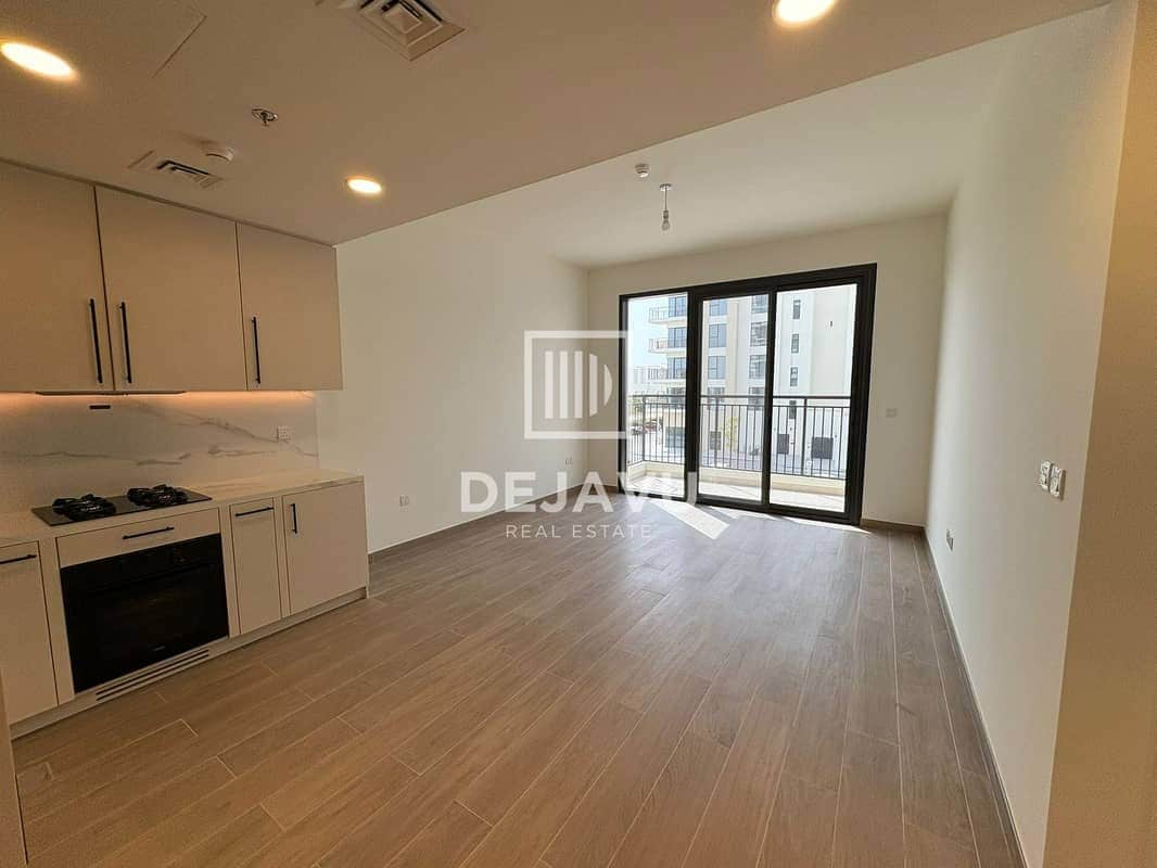 1-bedroom freehold apartment in Town Square — photo 1 of 5