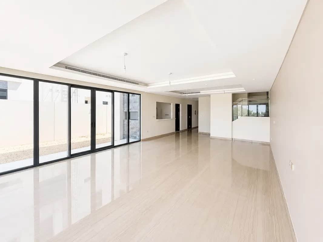 6-bedroom freehold villa in DAMAC Hills — photo 4 of 4