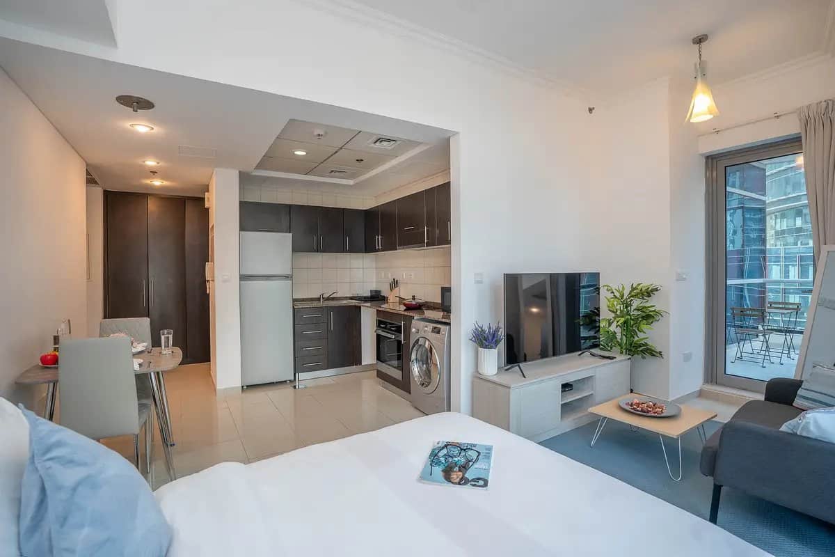 studio freehold apartment in Dubai Marina — photo 1 of 5