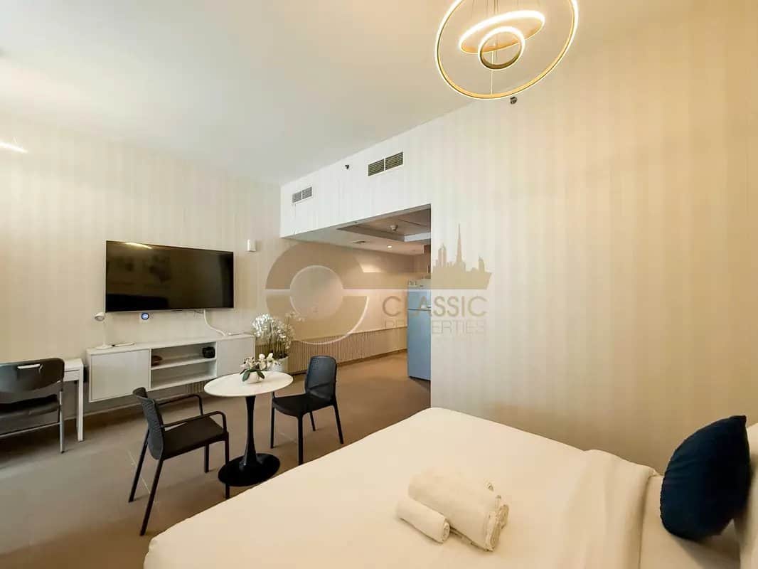 studio freehold apartment in Business Bay — photo 1 of 5