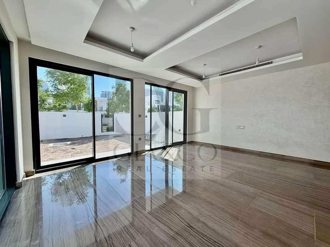 6-bedroom freehold villa in DAMAC Hills — photo 4 of 4