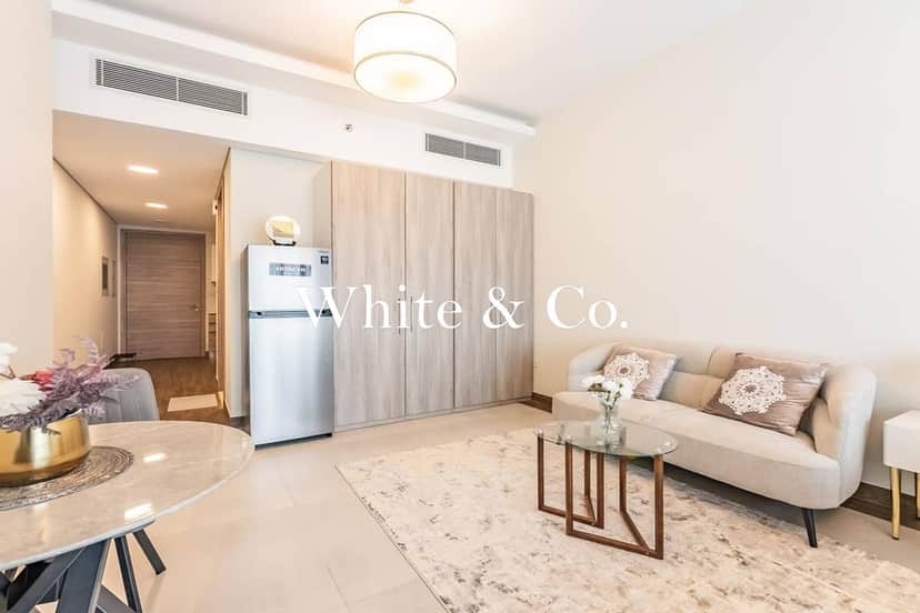 studio freehold apartment in Business Bay — photo 2 of 5