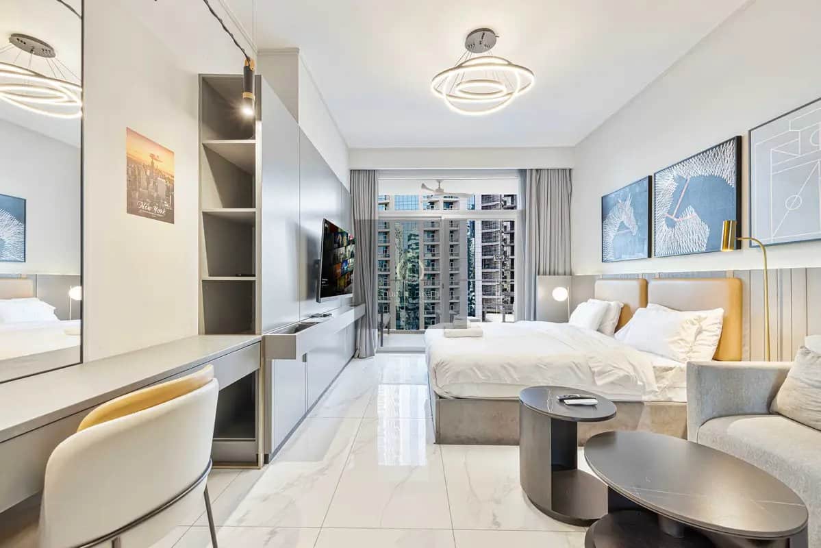 studio freehold apartment in Business Bay — photo 1 of 5