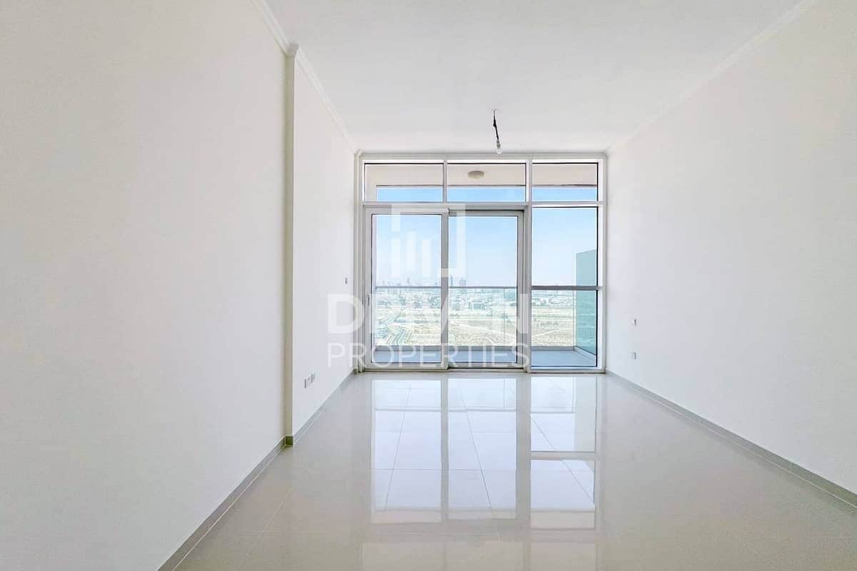 studio freehold apartment in DAMAC Hills — photo 1 of 4