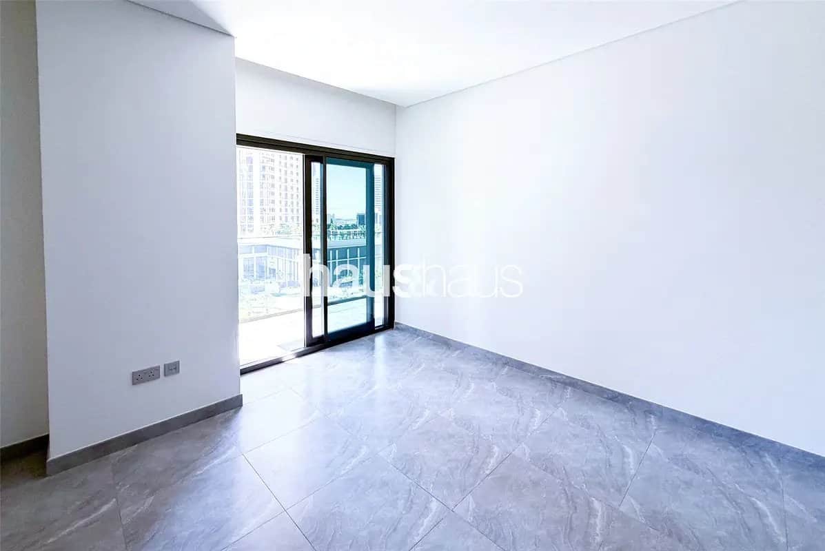 studio freehold apartment in Business Bay — photo 1 of 4