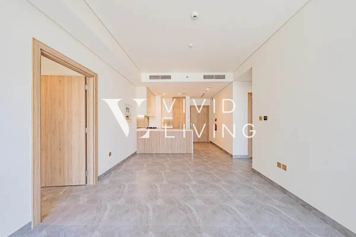 2-bedroom freehold apartment in Business Bay — photo 1 of 4