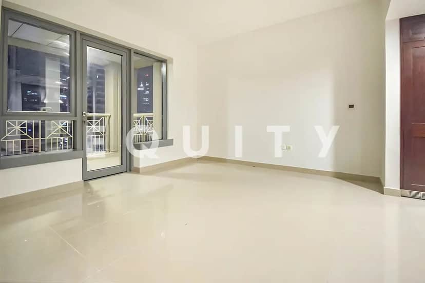 studio freehold apartment in Downtown Dubai — photo 2 of 4