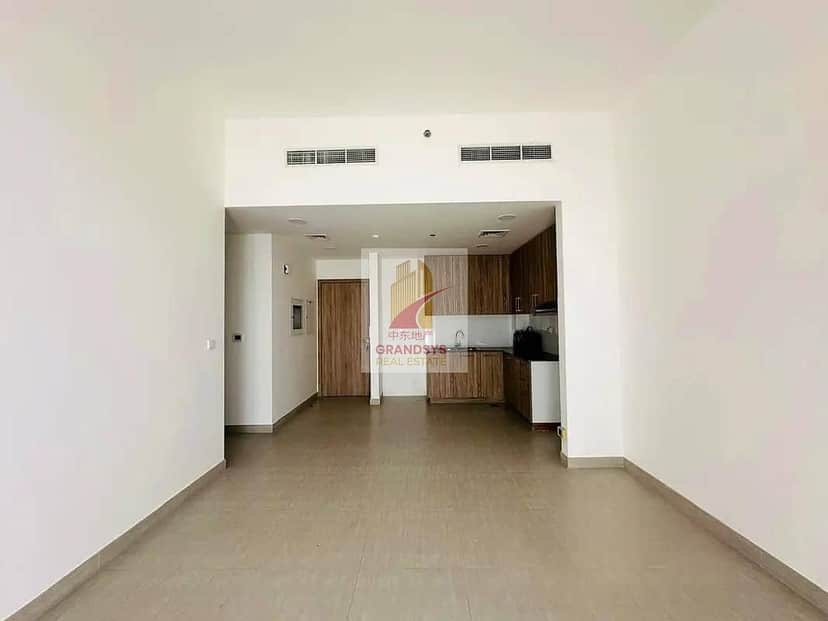 2-bedroom freehold apartment in Town Square — photo 3 of 4