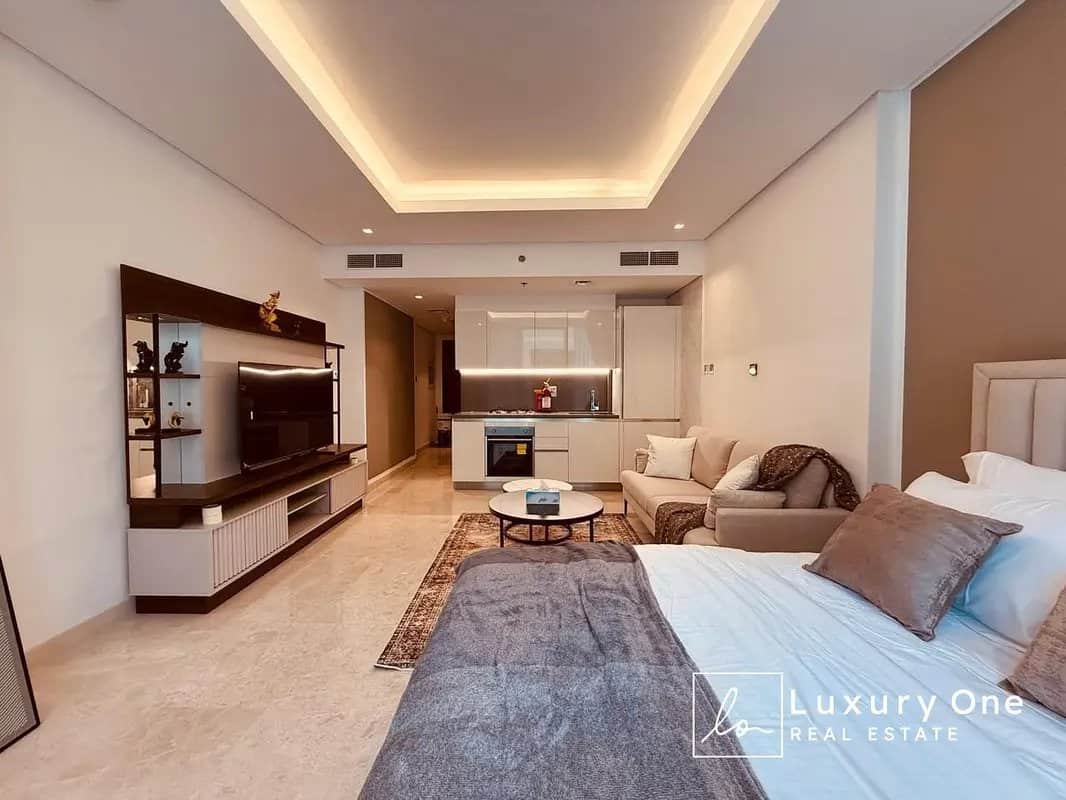 studio freehold apartment in Business Bay — photo 1 of 5