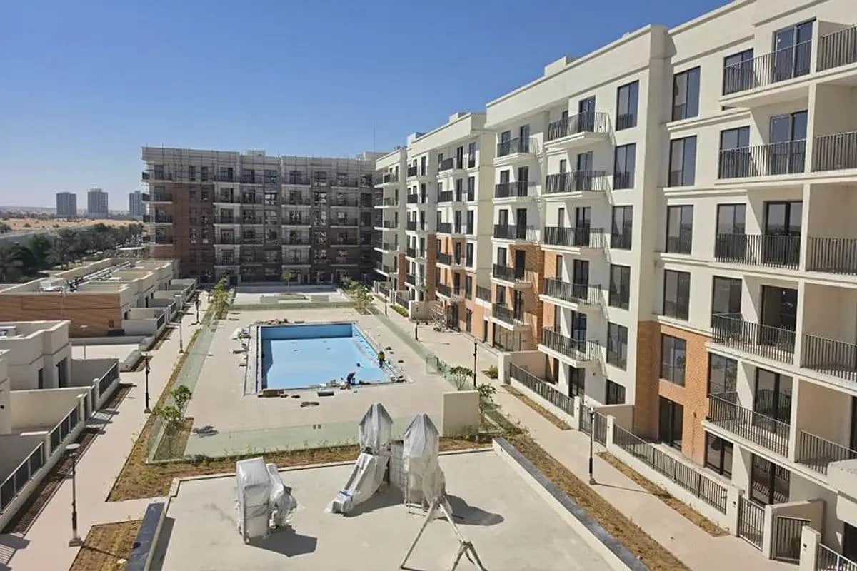 2-bedroom freehold apartment in Town Square — photo 1 of 4
