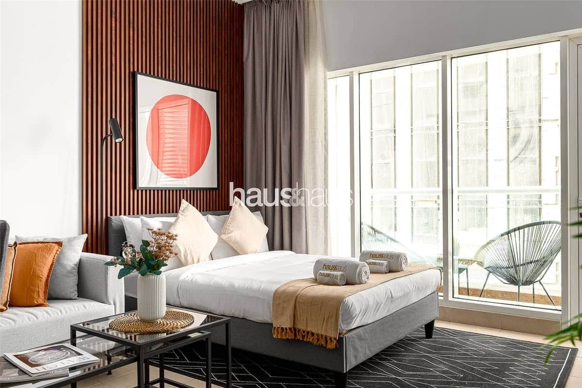 studio freehold apartment in Downtown Dubai — photo 2 of 5