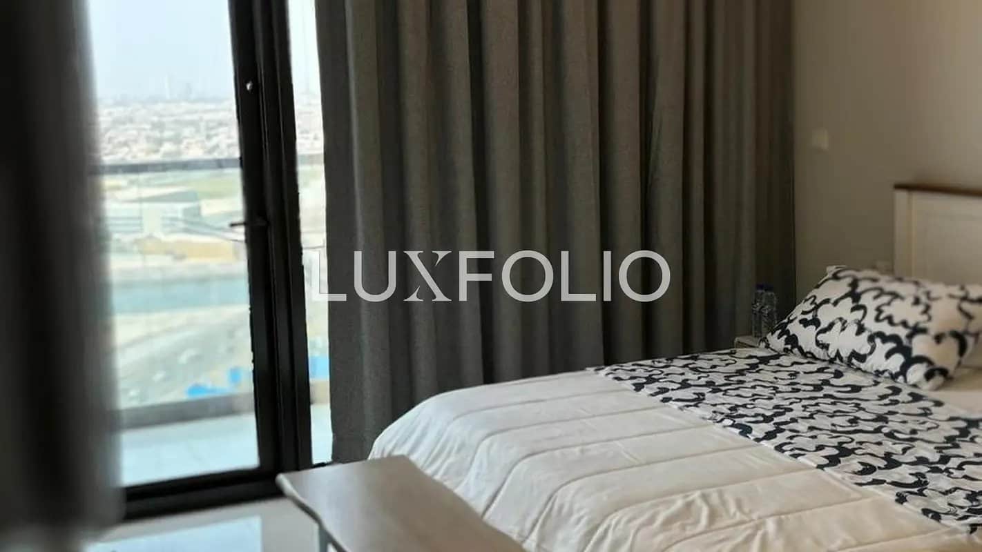 studio freehold apartment in Business Bay — photo 1 of 5