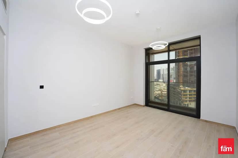 studio freehold apartment in Business Bay — photo 3 of 5