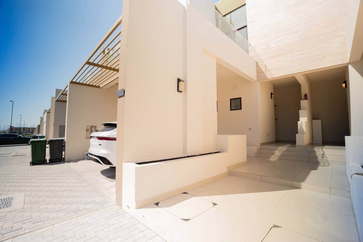 4-bedroom freehold villa in Mohammed Bin Rashid City (MBR City) — photo 3 of 4
