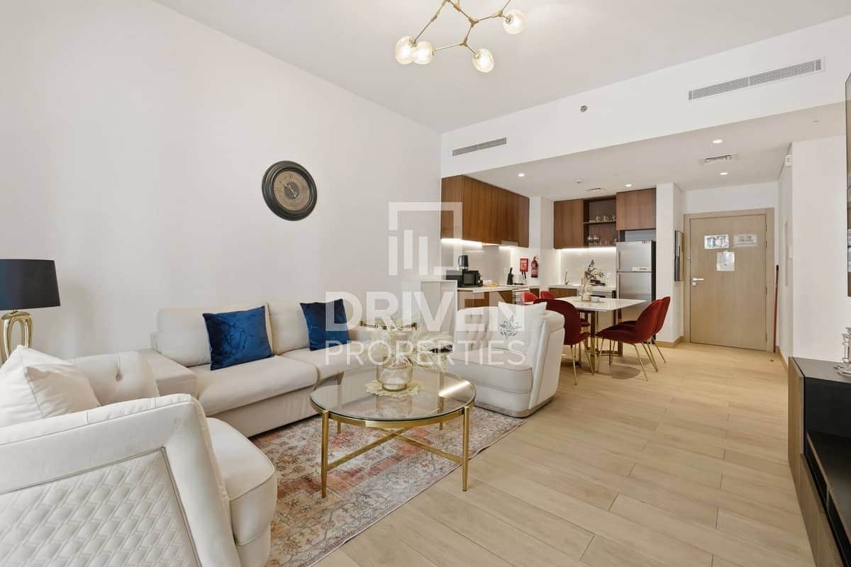 1-bedroom freehold apartment in Jumeirah — photo 1 of 5