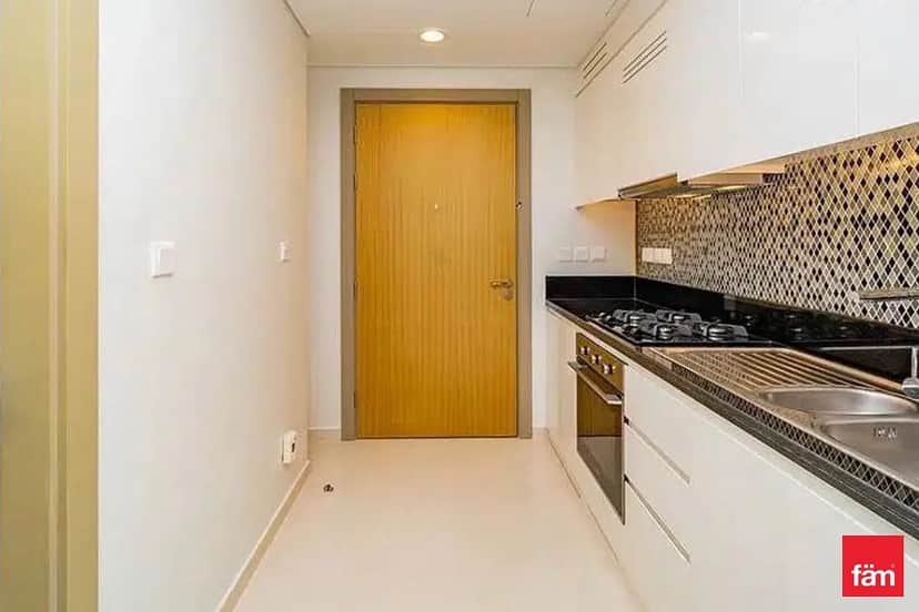 studio freehold apartment in Business Bay — photo 5 of 5