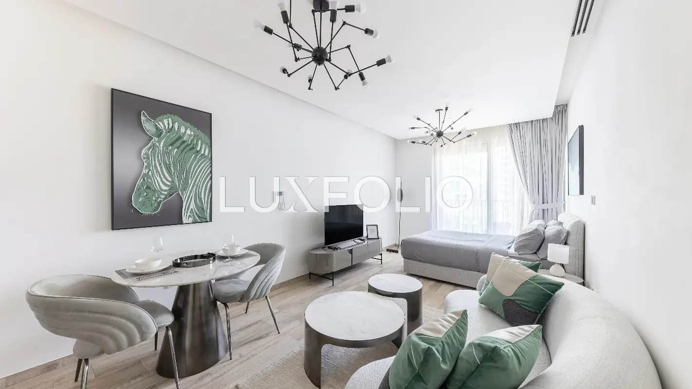 studio freehold apartment in Business Bay — photo 1 of 5