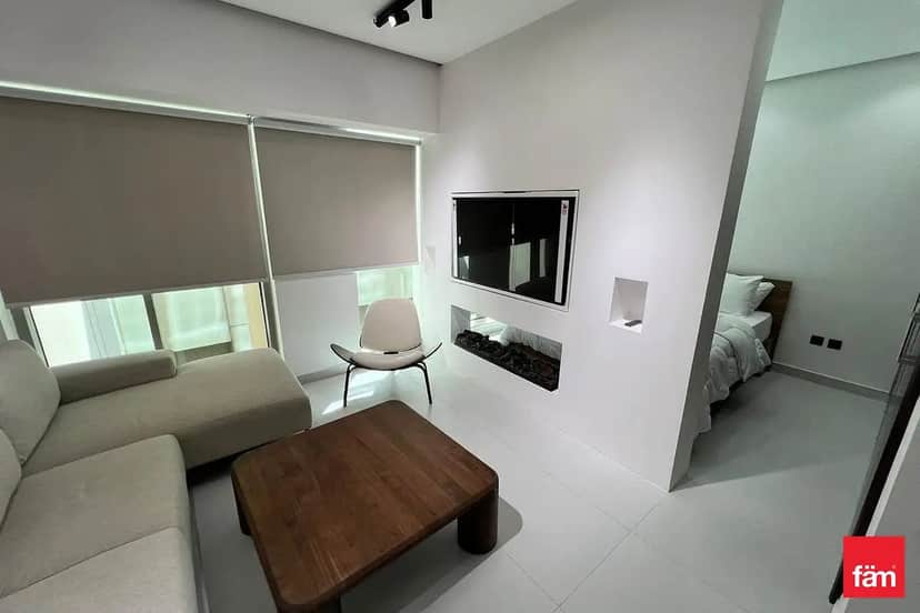 studio freehold apartment in Downtown Dubai — photo 4 of 4