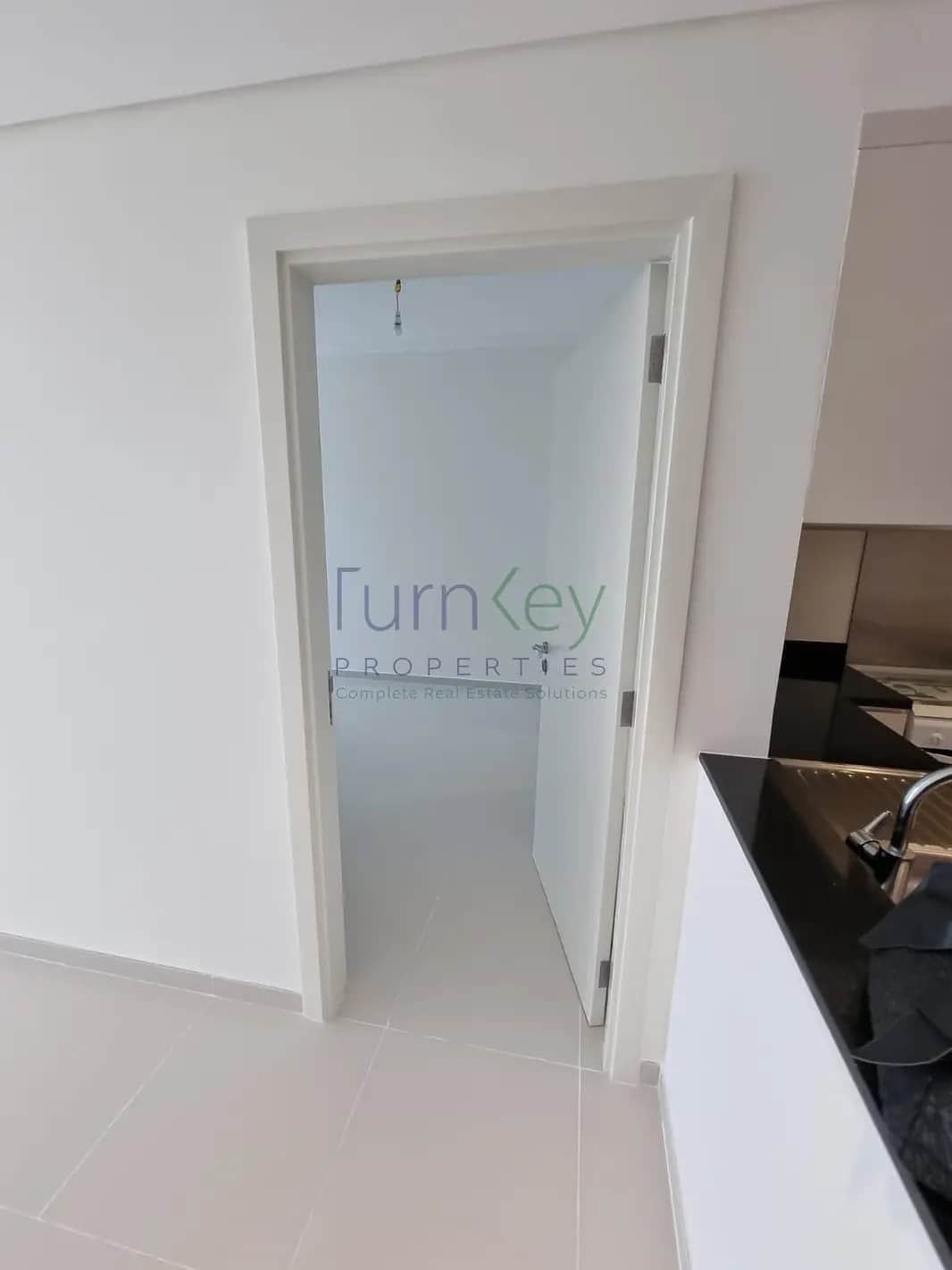 1-bedroom freehold apartment in DAMAC Hills — photo 4 of 4