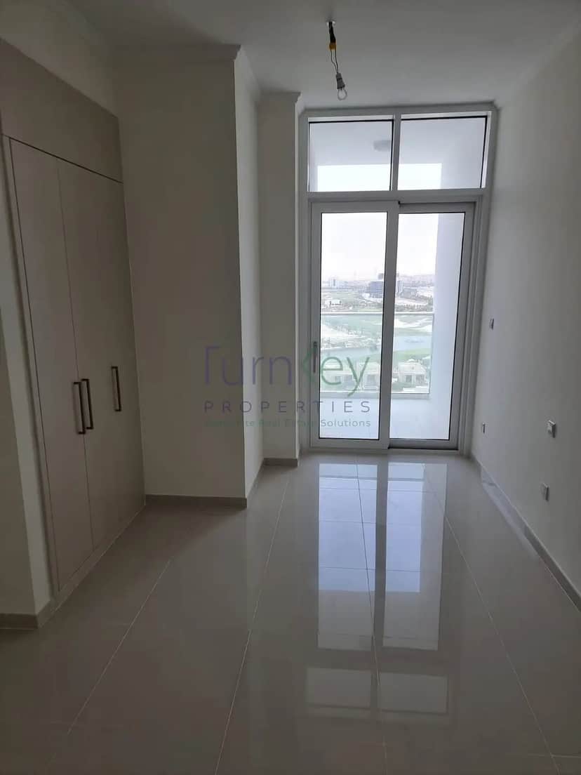 1-bedroom freehold apartment in DAMAC Hills — photo 2 of 4