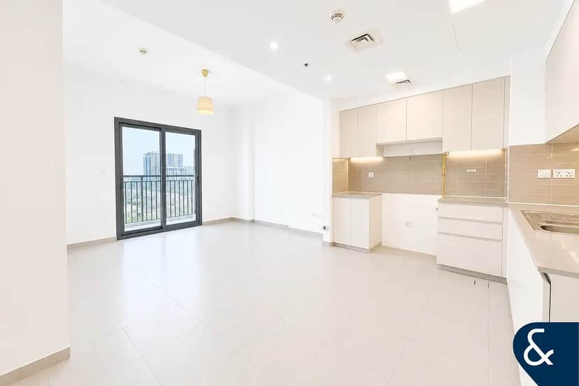 2-bedroom freehold apartment in Town Square — photo 4 of 4