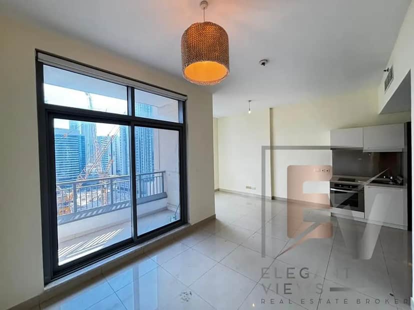 studio freehold apartment in Downtown Dubai — photo 2 of 4