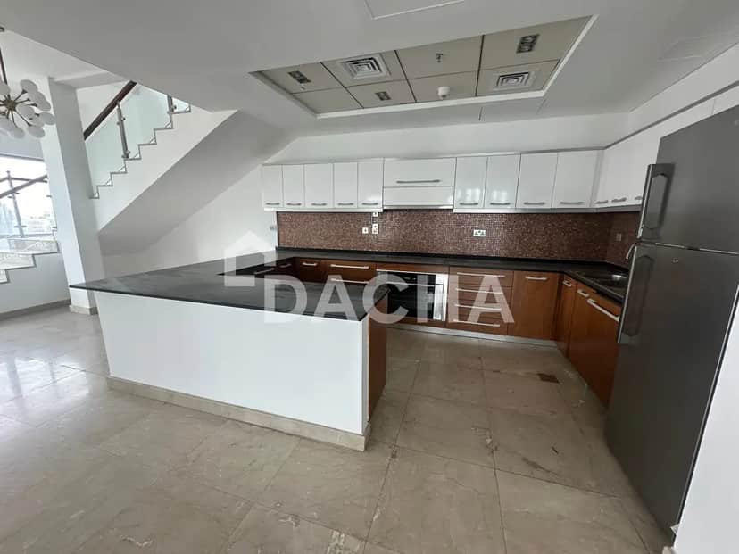 5-bedroom freehold apartment in Dubai Marina — photo 4 of 4