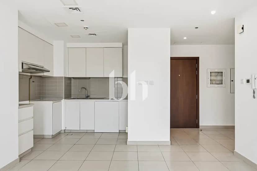 2-bedroom freehold apartment in Town Square — photo 2 of 4