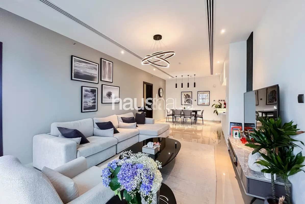 2-bedroom freehold apartment in Downtown Dubai — photo 3 of 5