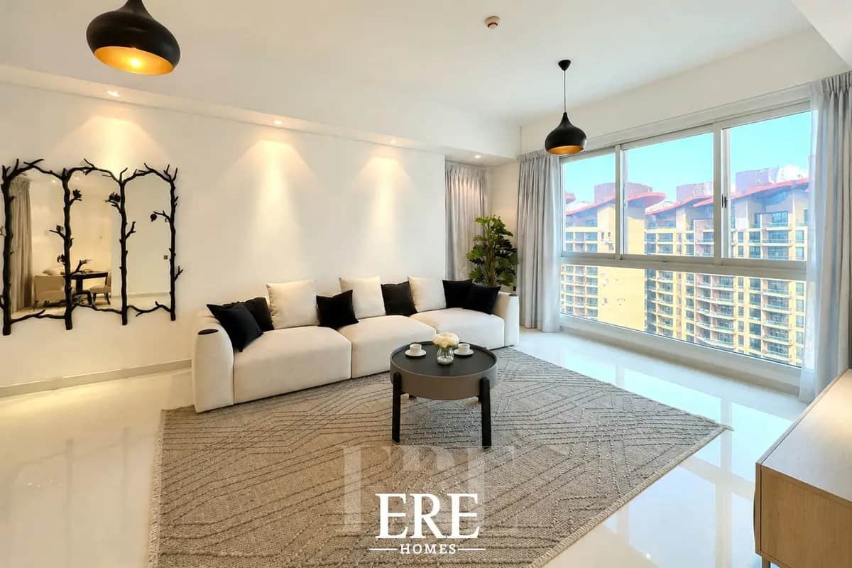 2-bedroom freehold apartment in Palm Jumeirah — photo 1 of 4