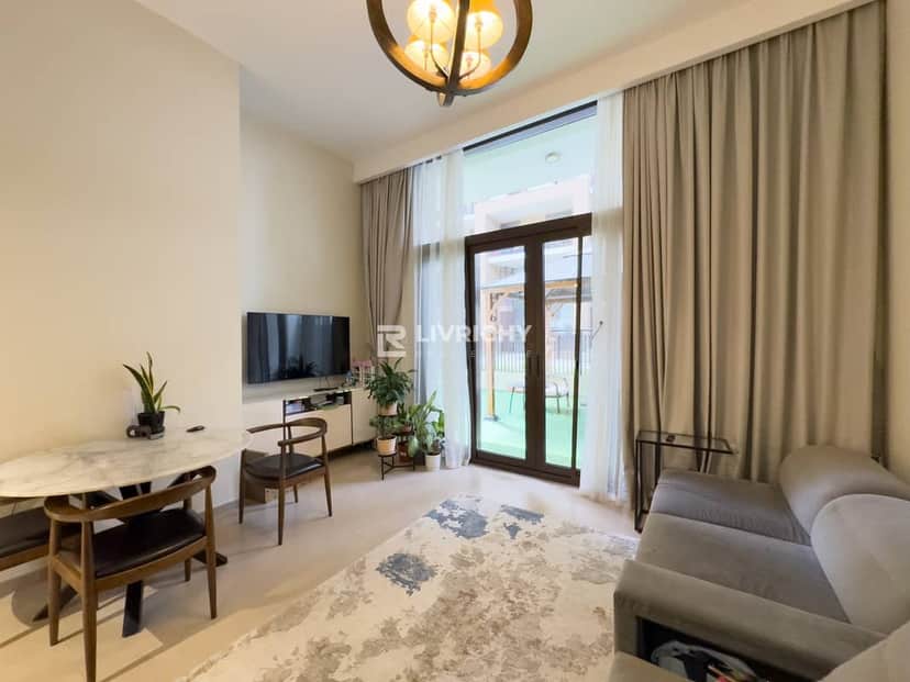 2-bedroom freehold apartment in Town Square — photo 3 of 4