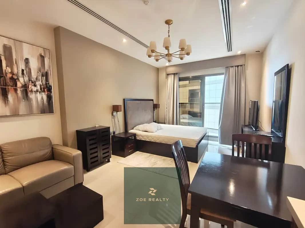 studio freehold apartment in Downtown Dubai — photo 2 of 4