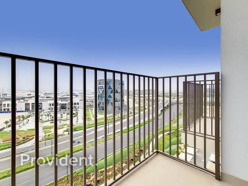2-bedroom freehold apartment in Dubai Hills Estate — photo 2 of 4