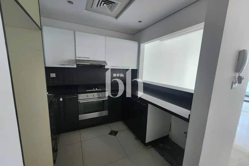studio freehold apartment in Dubai Marina — photo 3 of 5