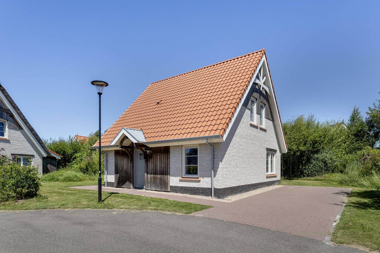 4-bedroom holiday home in Nieuwvliet — photo 2 of 5