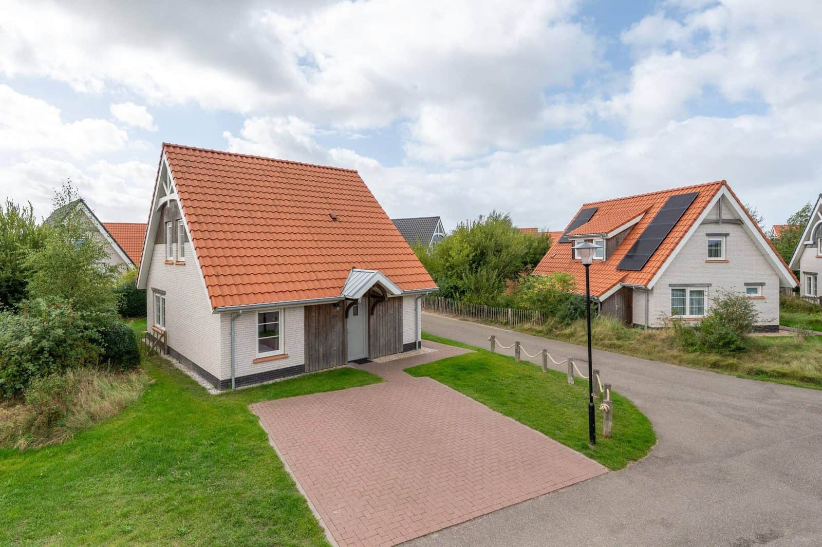 vakantiewoning met 4 slaapkamers in Nieuwvliet, foto 1 van 5