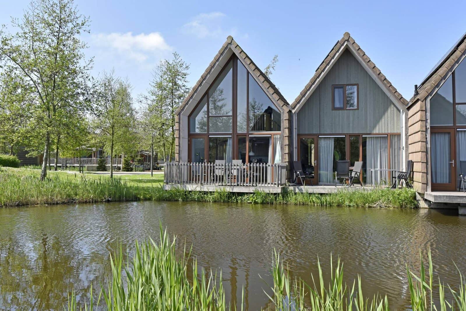 vakantiewoning met 2 slaapkamers in Reeuwijk, foto 2 van 5