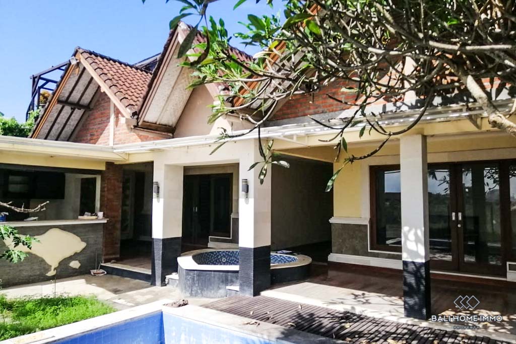 2 Bedroom Unfurnished Villa For Sale Freehold in Berawa - PM049