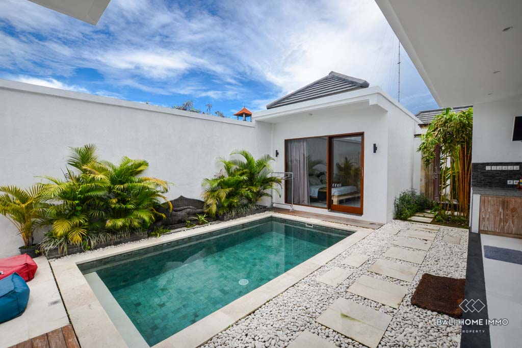 2 Bedroom Villa For Sale Freehold in Kerobokan - K094