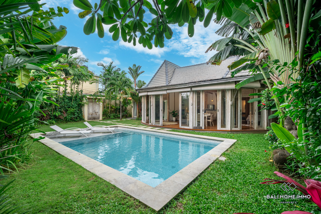 3 Bedroom Family Villa with Garden for Sale in Padonan Canggu Bali - Lu25