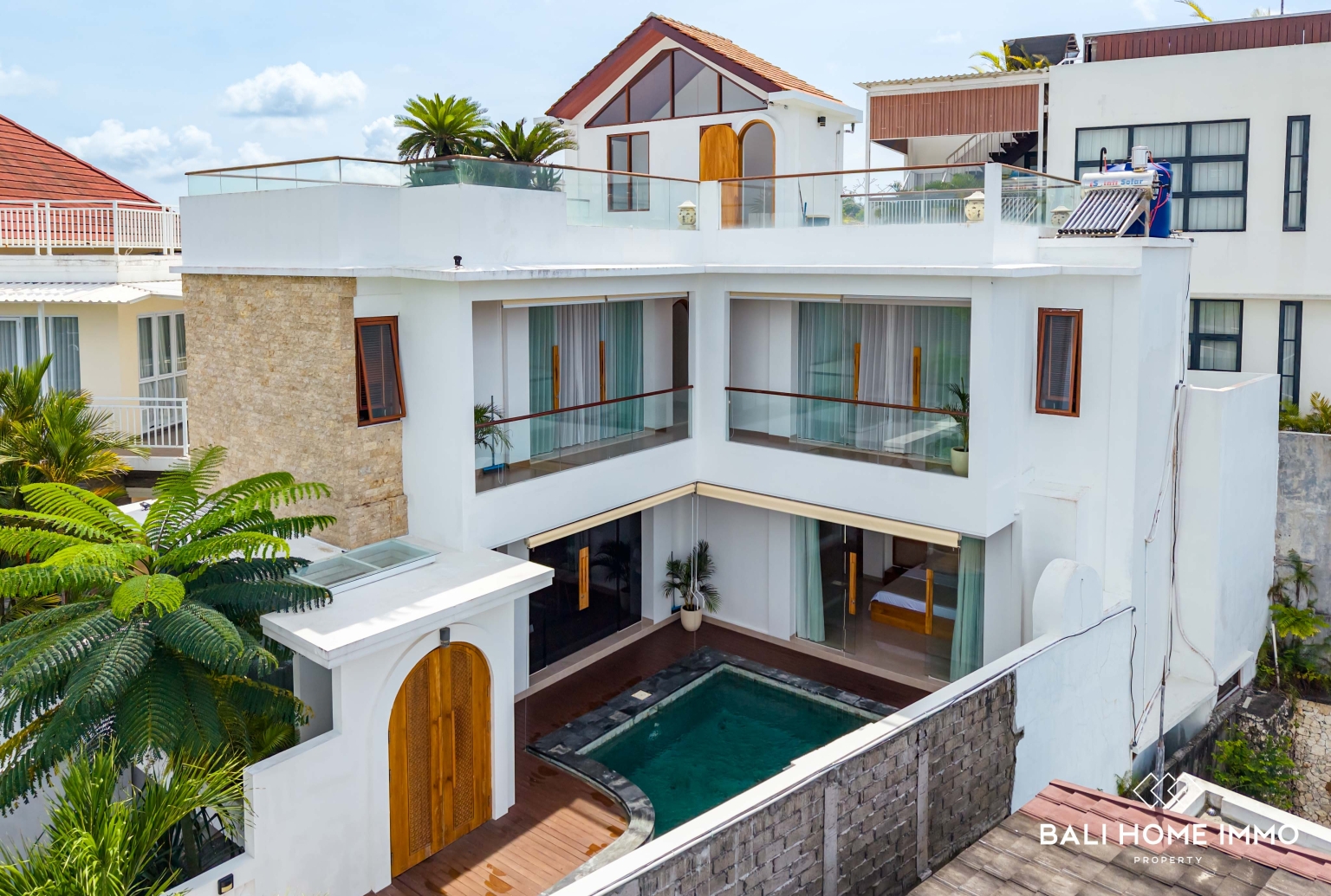 3 Bedroom Family Villa with Ocean View for Sale and Rent Near Dreamland Beach - Rf8893