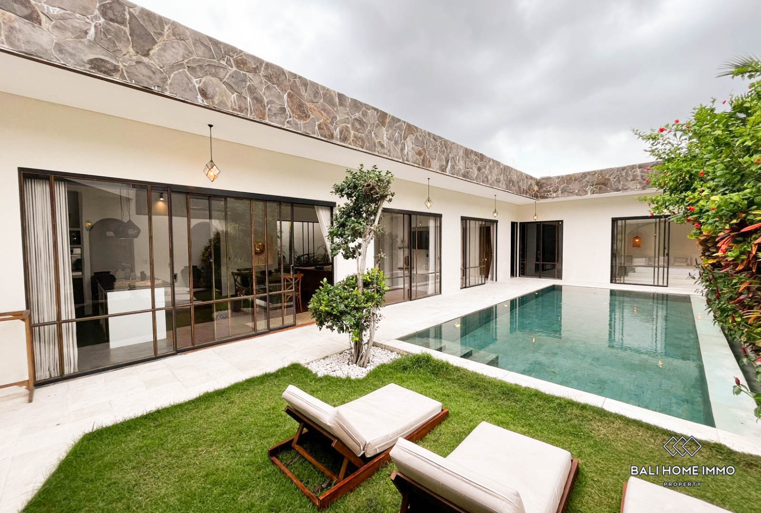 3 Bedroom Modern Villa for sale near international school in Umalas - RF5833
