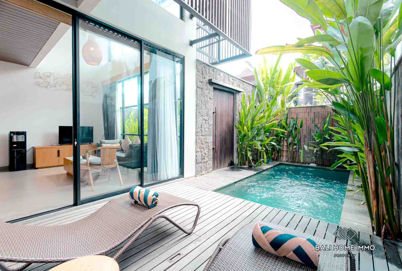 3 Bedroom Villa For Sale and Rent inside Residence in Batu Bolong Canggu - RF5742