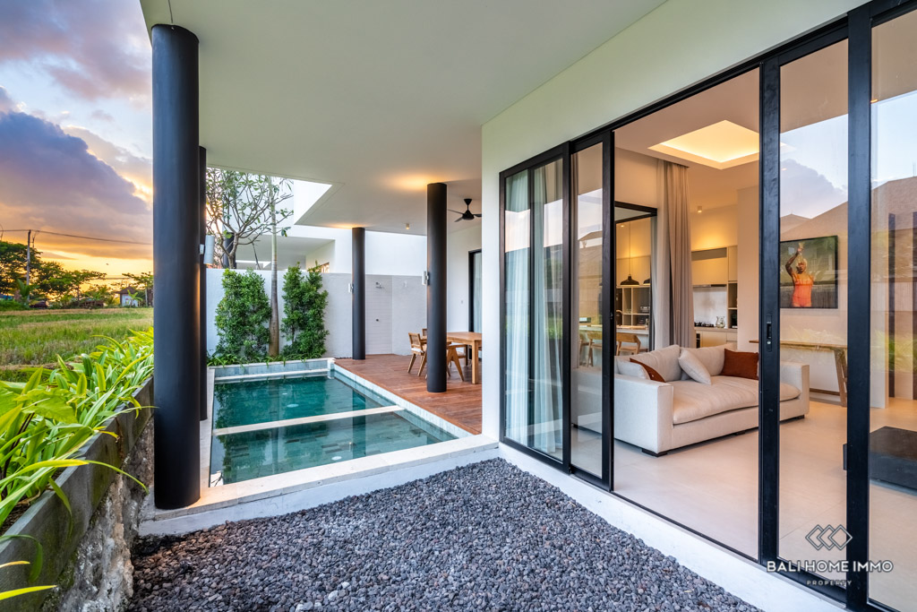 3 Bedroom Villa With Ricefield View For Sale Leasehold in Canggu - Berawa - PP048-C