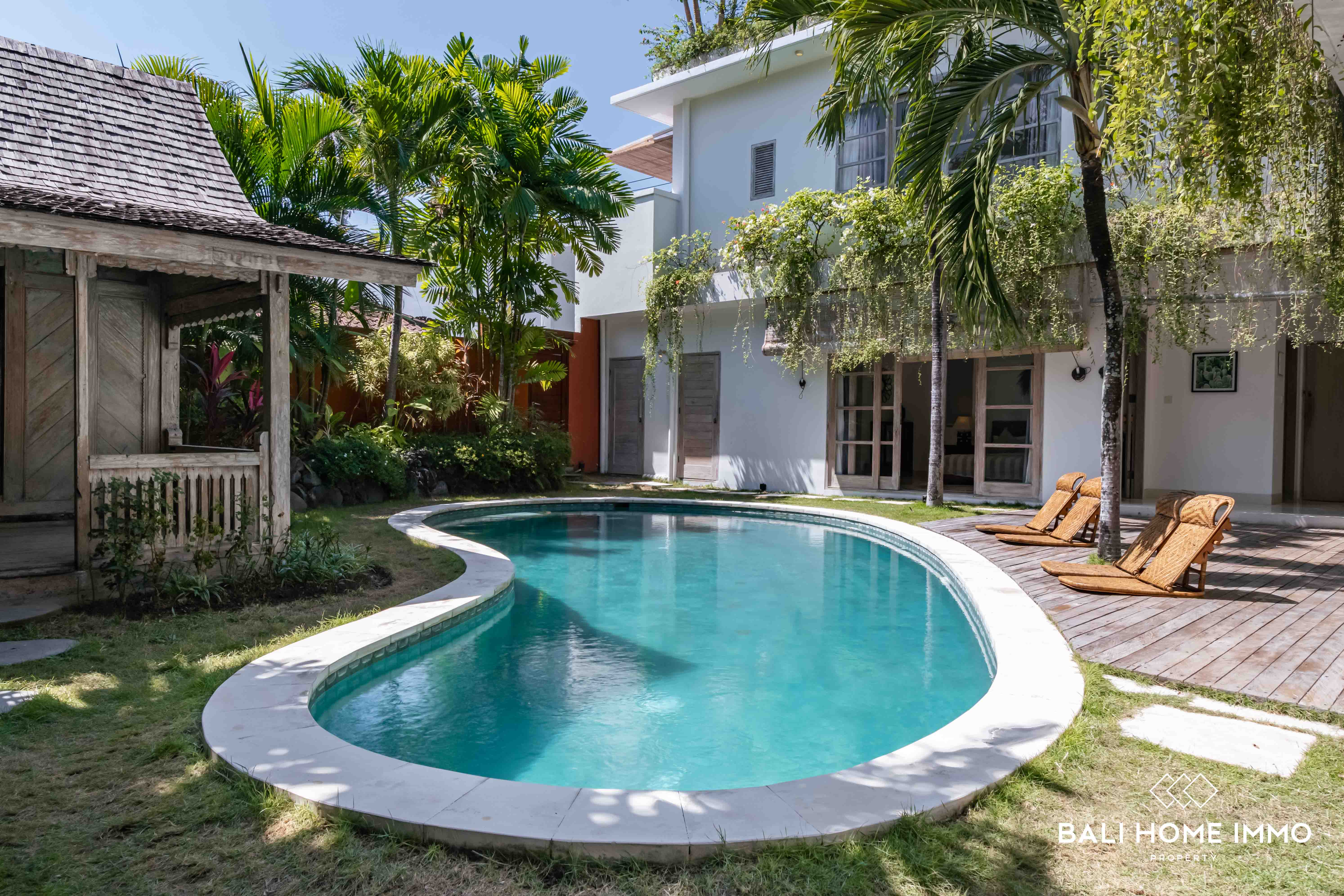 4 Bedroom Family Villa for Sale Leasehold in Umalas Bali - JU149