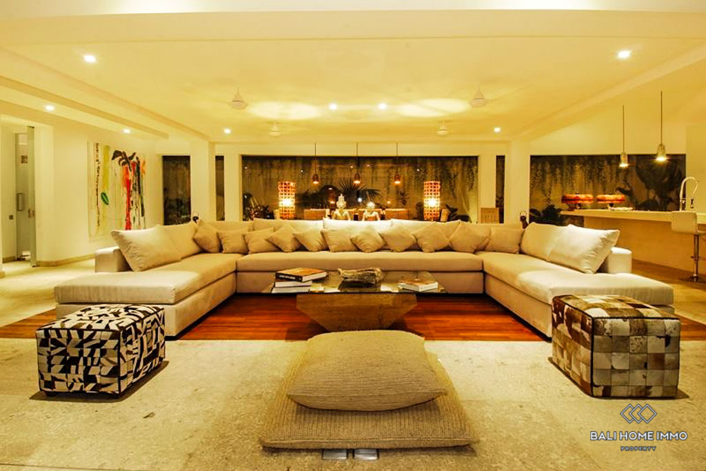 4 Bedroom Villa For Sale Leasehold in Berawa - PP003